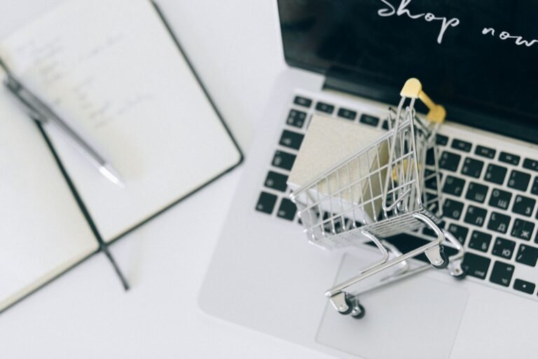Navigating Online Pharmacies: Your Guide to Confident Purchases
